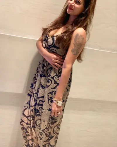 Gariadhar Escort